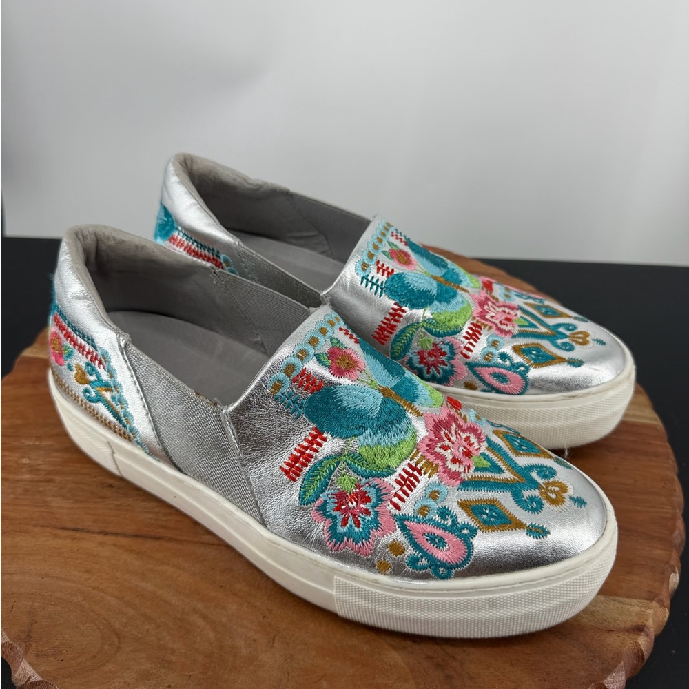 Johnny Was Vinny metallic silver slip-on sneakers butterfly floral‎ embroidery 8